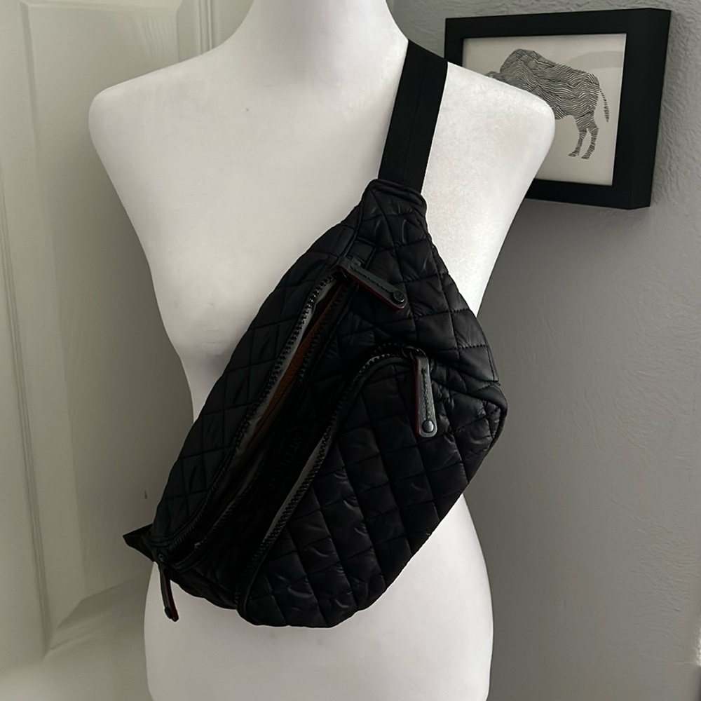 MZ WALLACE METRO SLING BLACK LIKE NEW